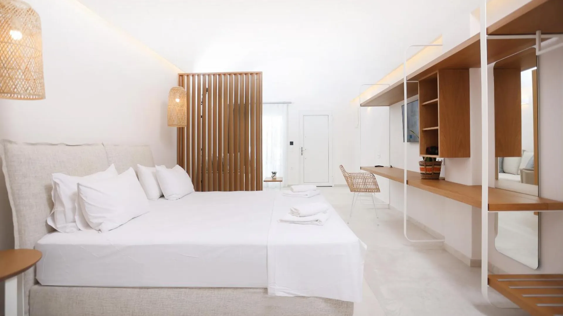 Aparthotel Lefko Suites CChanioti