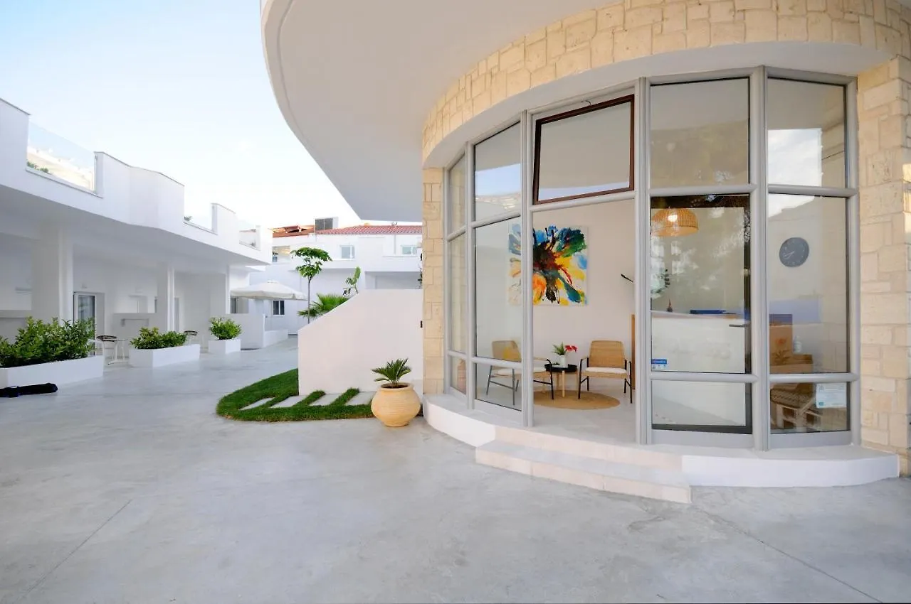 Lefko Suites 하니오티