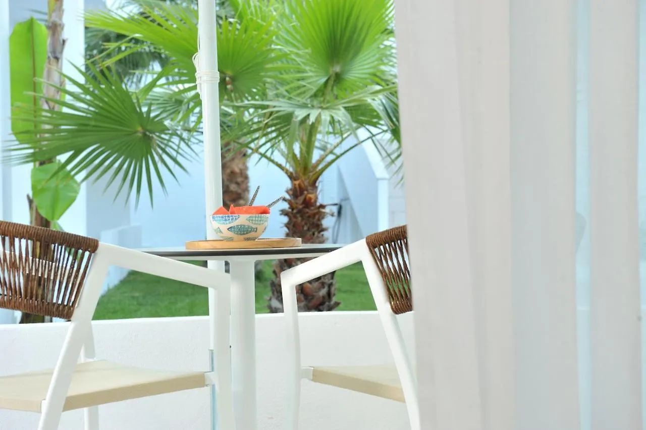Lefko Suites Hanioti 0*,  Grecia