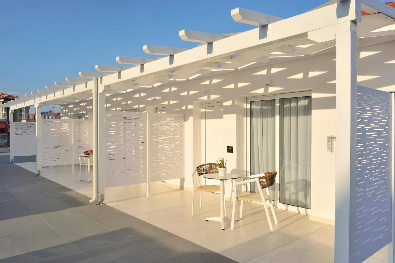 Lefko Suites Chaniotis Aparthotel