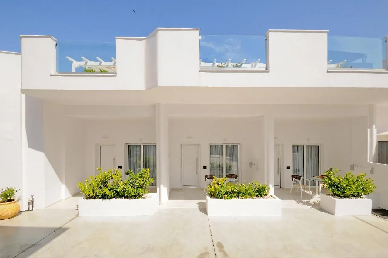 Lefko Suites Chaniotis Aparthotel