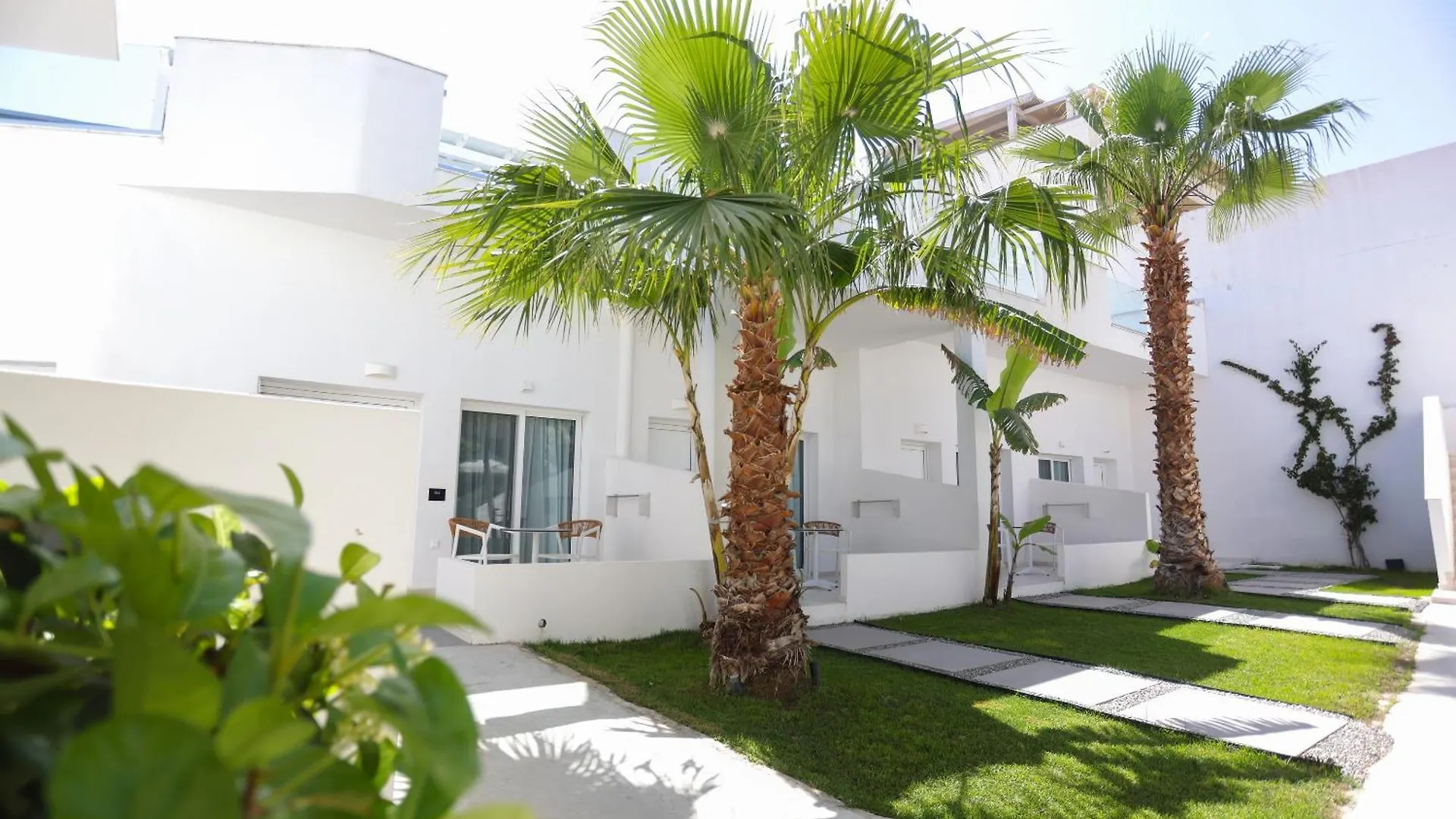 Lefko Suites Hanioti 0*,  Grecia